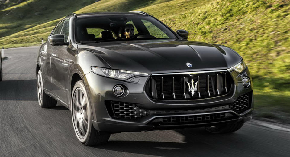 Xe++ - Maserati Levante S chạy xăng đến Vương quốc Anh, giá 2,1 tỷ đồng