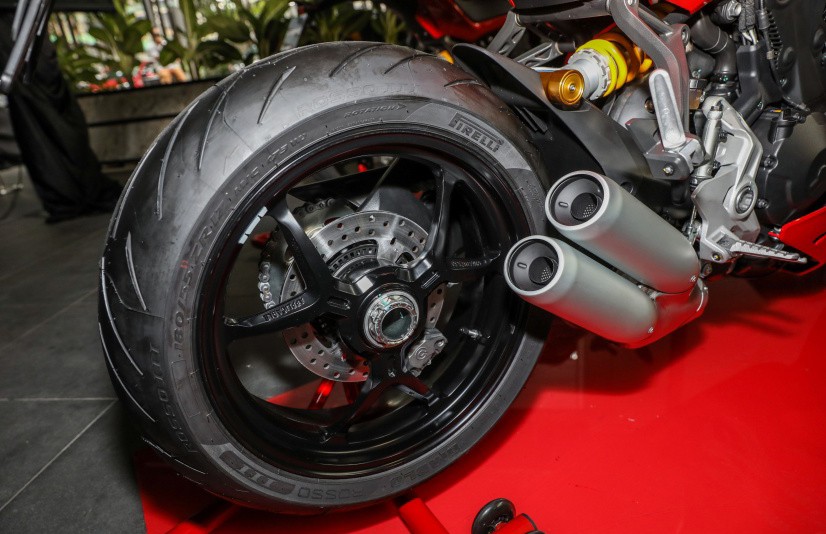 Xe++ - Ducati SuperSport 2017 ra mắt Malaysia, giá 434,4 triệu đồng (Hình 8).