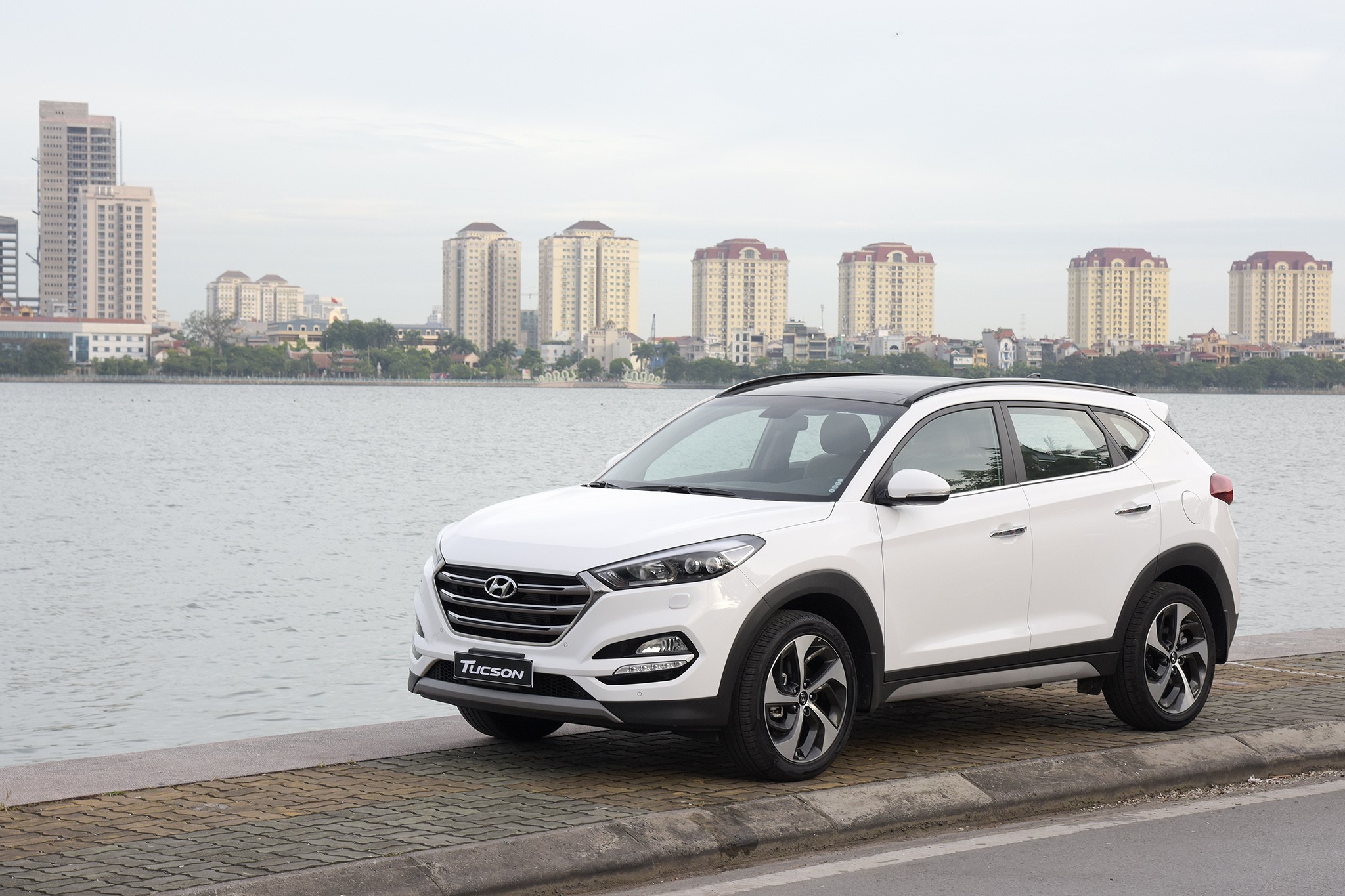 Xe++ - Hyundai Tucson 2017 liệu 'có cửa' với Honda CR-V và Mazda CX-5? (Hình 2).