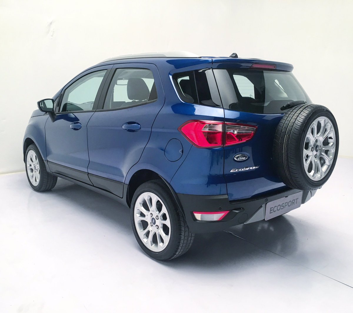 Xe++ - Ford EcoSport facelift với 10 biến thể, giá từ 255,8 triệu đồng (Hình 7).