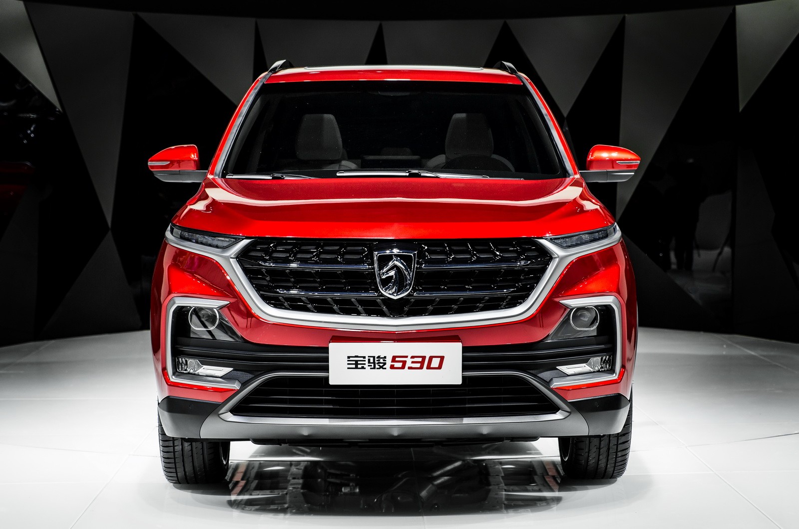 Xe++ - Ấn tượng chiếc SUV giá rẻ Baojun 530 đến từ Trung Quốc (Hình 2).