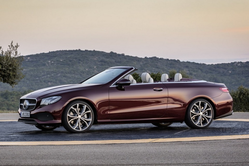 Xe++ - Mercedes E-Class Convertible 2018 có giá bán từ 1,504 tỷ đồng (Hình 7).