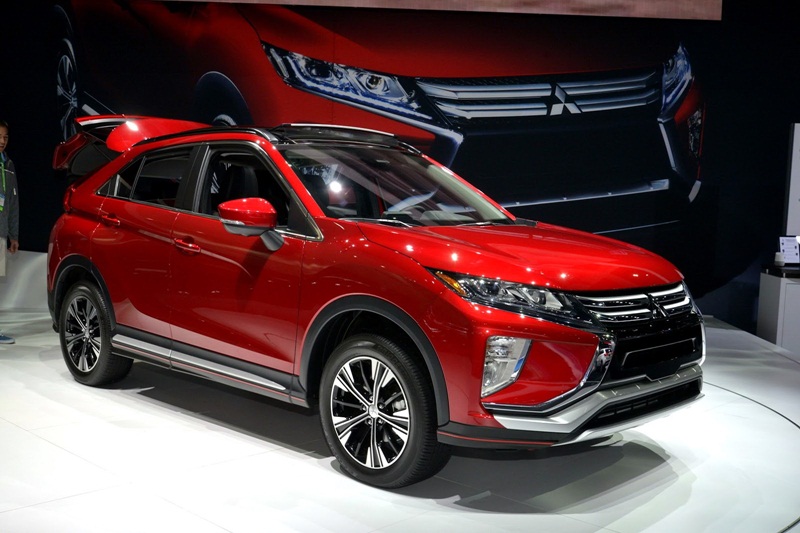 Xe++ - Mitsubishi Eclipse Cross thách thức Mazda CX-5, giá 526 triệu đồng (Hình 2).