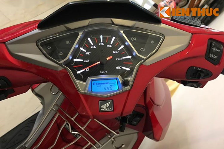 Xe++ - Xe ga Honda Air Blade giá hơn 200 triệu tại Sài Gòn (Hình 3).