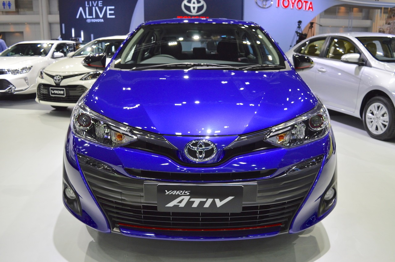 Xe++ - Toyota Yaris Ativ ra mắt tại Lào có tên gọi Toyota Vios (Hình 4).