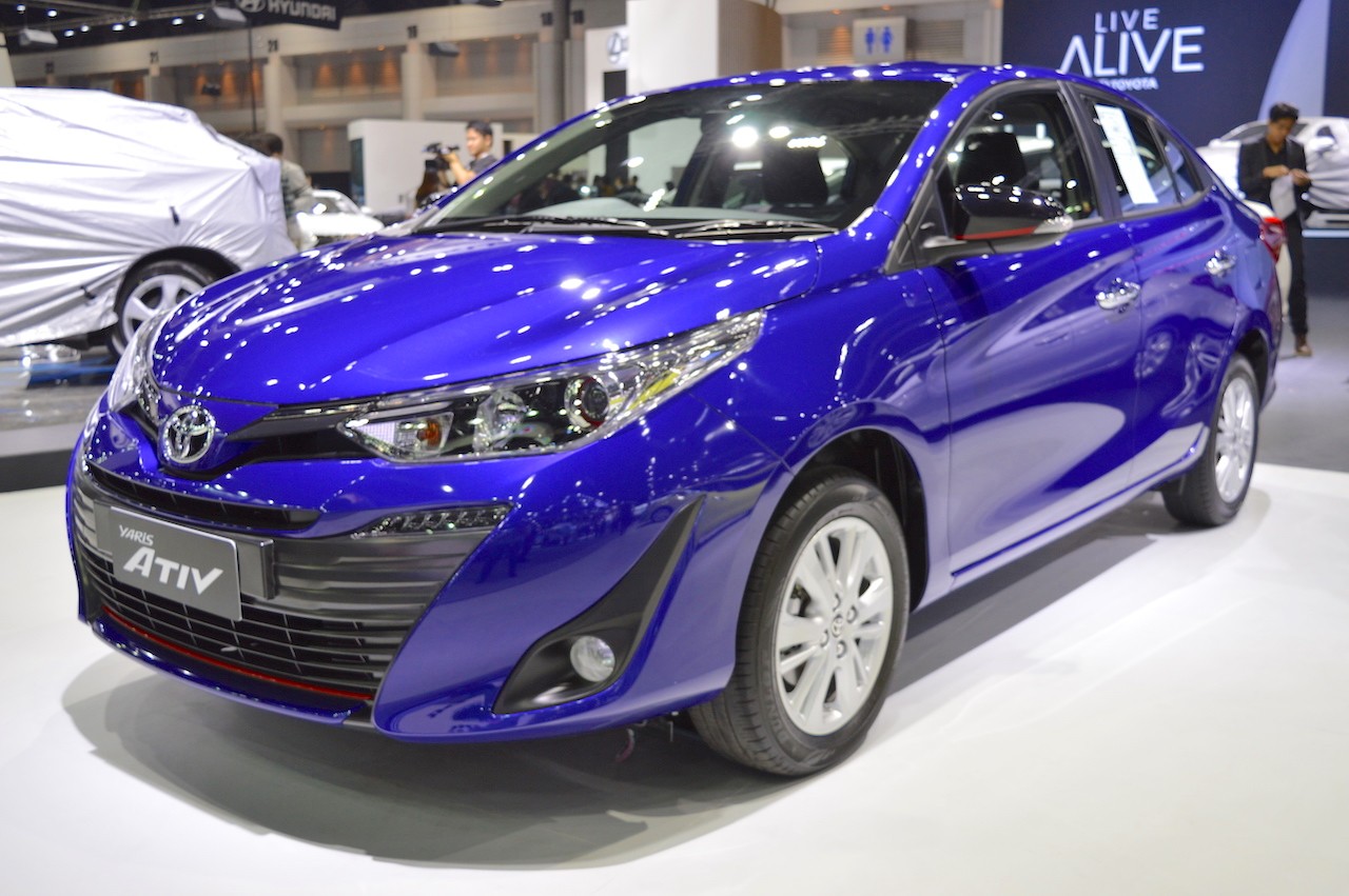 Xe++ - Toyota Yaris Ativ ra mắt tại Lào có tên gọi Toyota Vios (Hình 3).