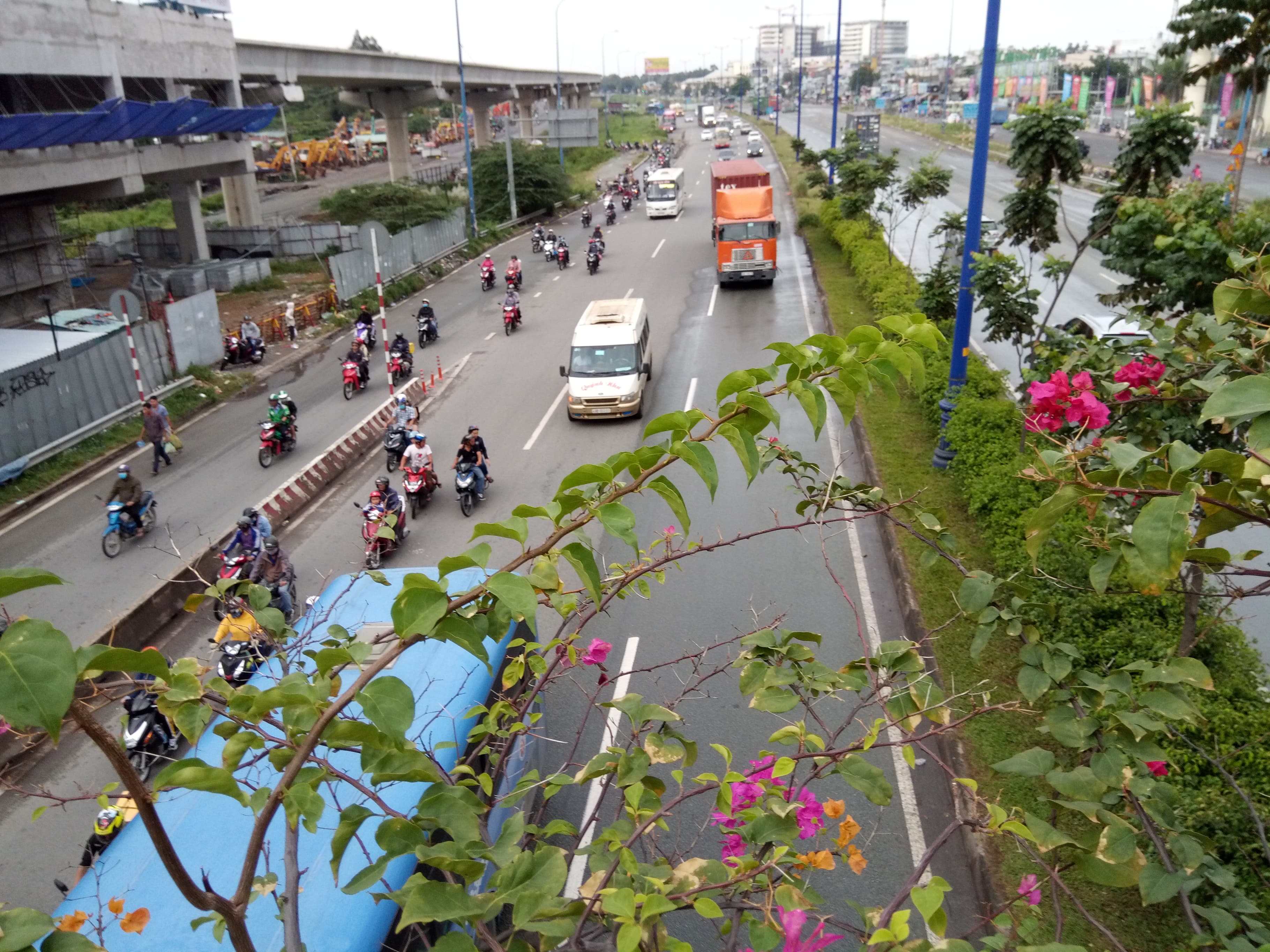 Tin nhanh - Cửa ngõ về TP.HCM  thông thoáng bất ngờ sau nghỉ lễ (Hình 4).