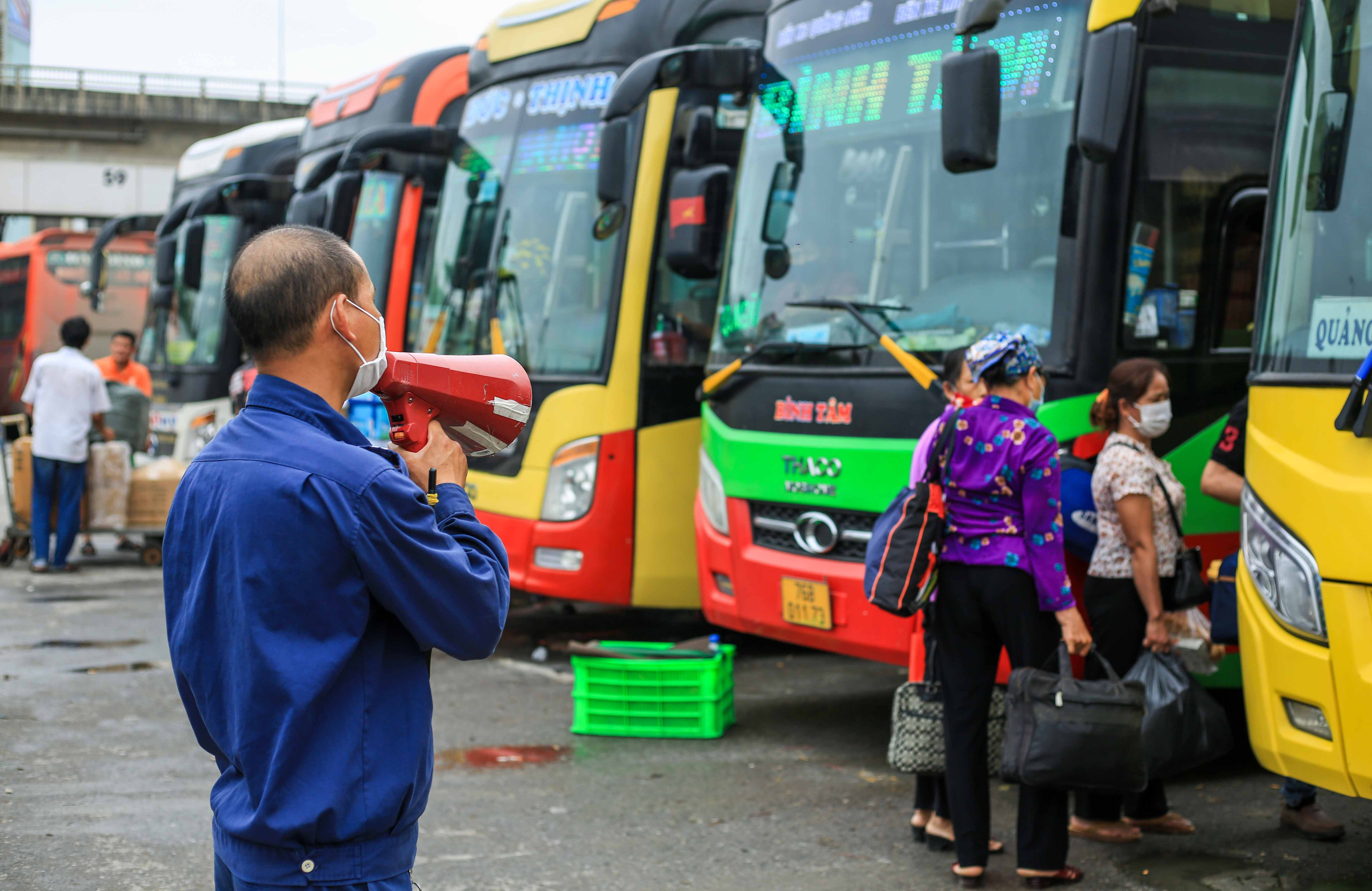 Kinh tế vĩ mô - Trước giờ G, nhiều địa phương vẫn 'chần chừ' mở lại xe khách liên tỉnh