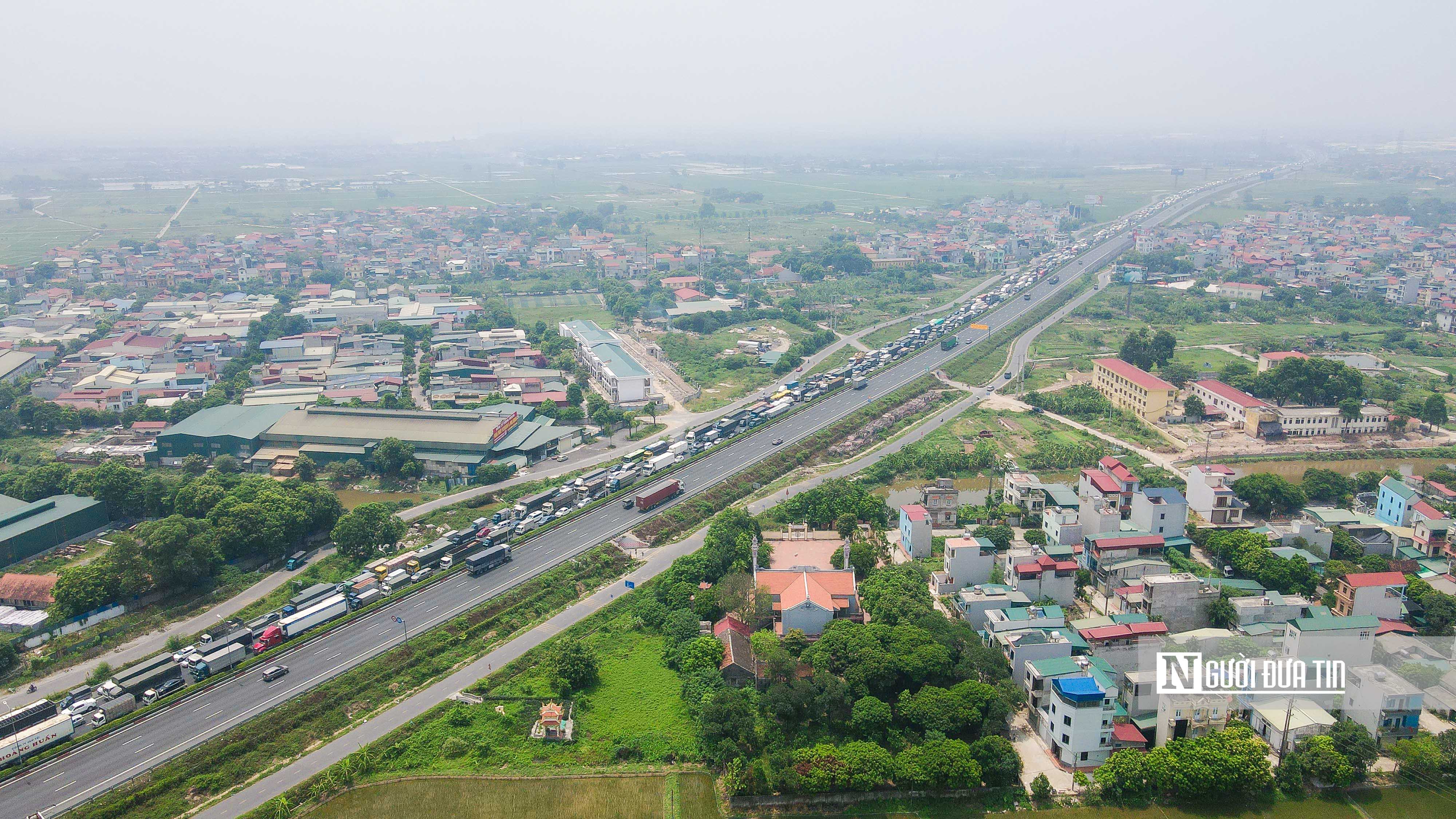 Tiêu điểm - Thiết lập “vùng xanh”, “luồng xanh” tránh ùn tắc hàng hoá tại cửa khẩu (Hình 2).