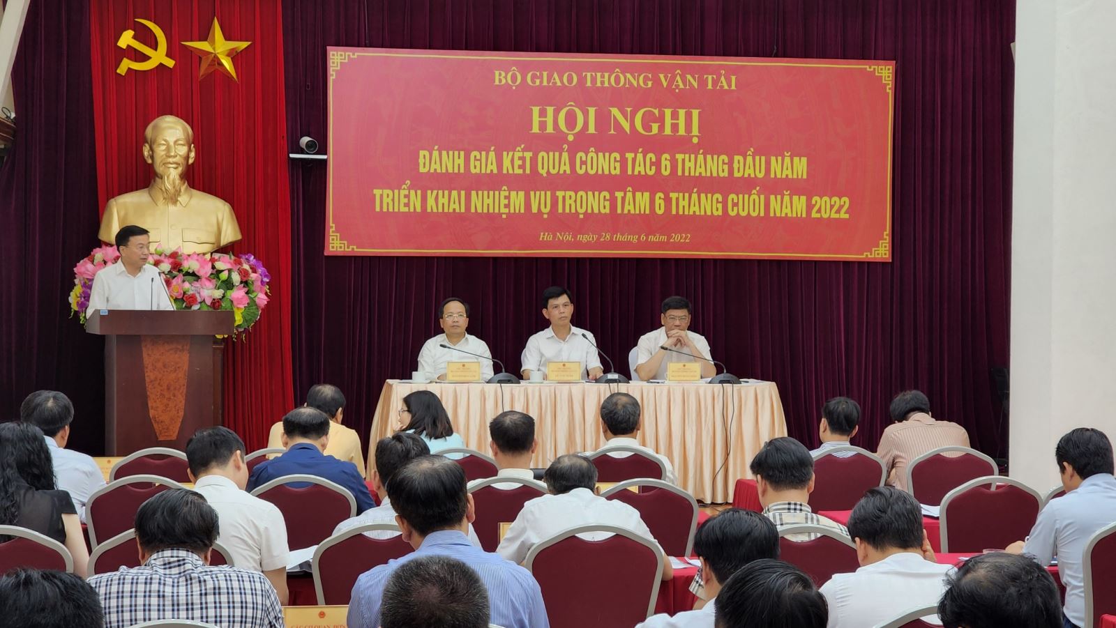 Kinh tế vĩ mô - Ngành giao thông giải ngân hơn 17.000 tỷ trong nửa đầu năm 2022