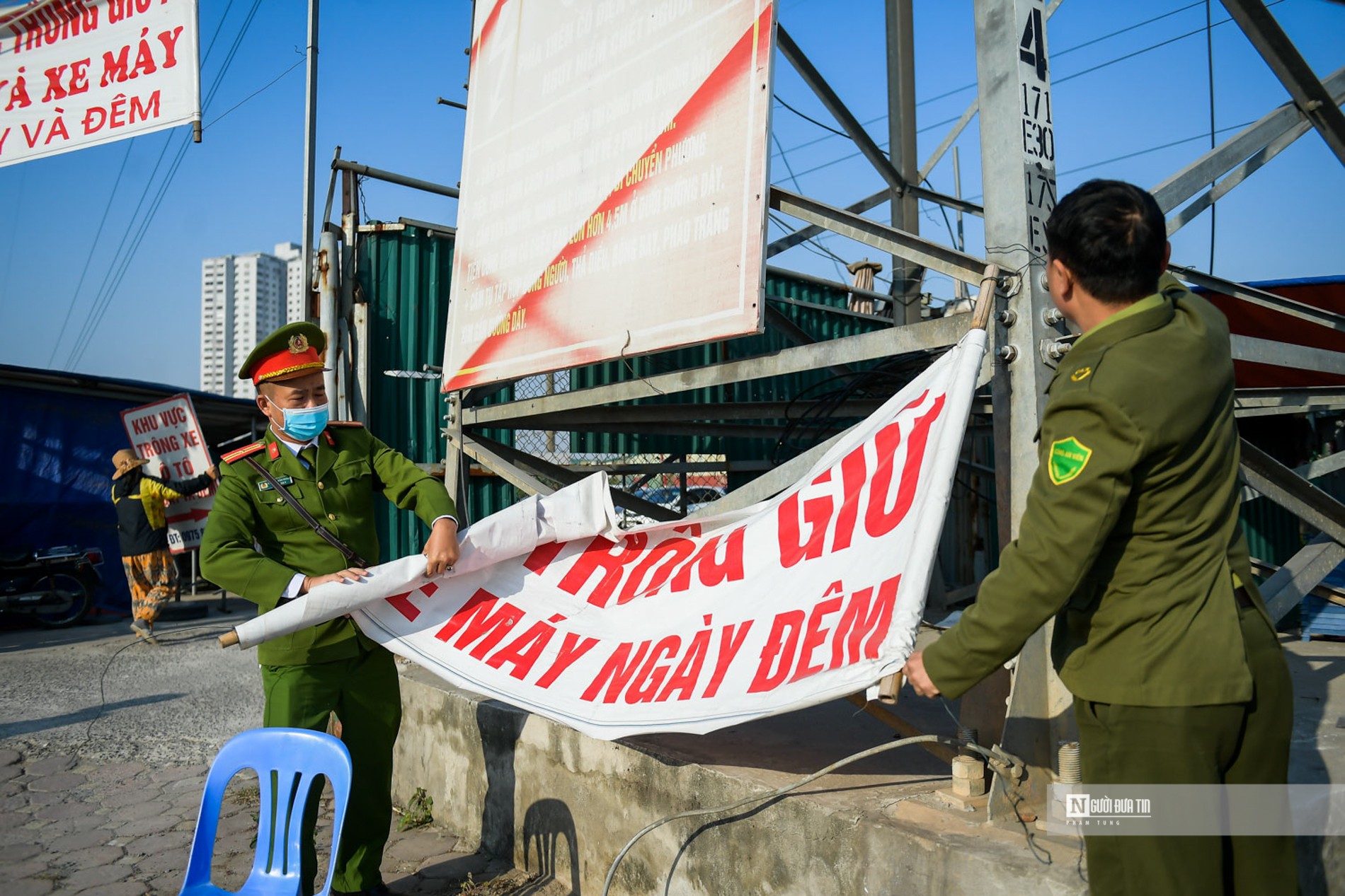 Hồ sơ điều tra - Hà Nội: Xử lý vi phạm trật tự đô thị sau phản ánh của Người Đưa Tin