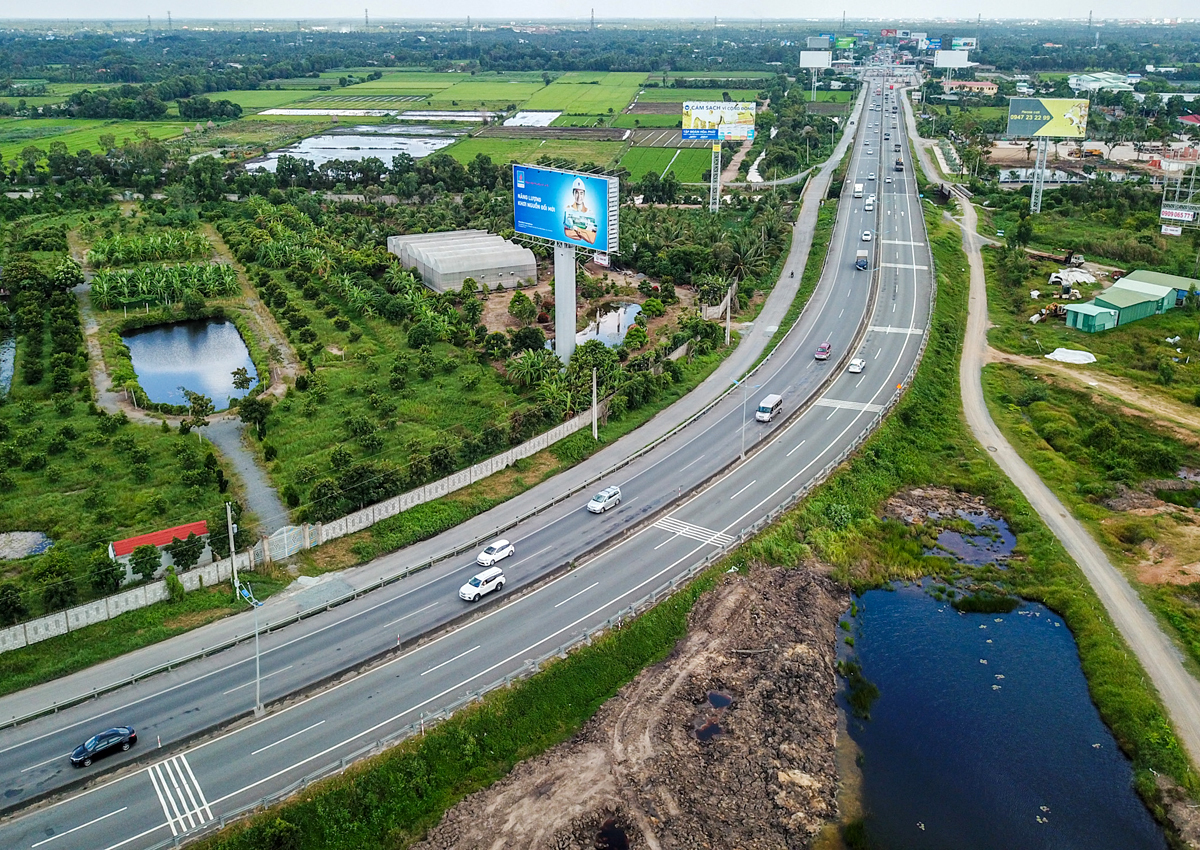 Kinh tế vĩ mô - Phát triển hạ tầng giao thông: “Thỏi nam châm” thu hút đầu tư (Hình 2).