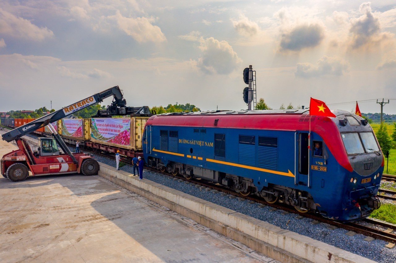 Hồ sơ doanh nghiệp - “Ánh sáng cuối đường hầm” của ngành đường sắt hậu Covid-19 (Hình 2).