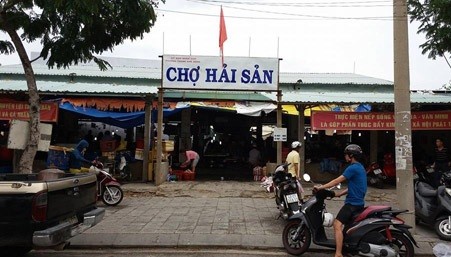 Đà Nẵng: 'Bêu tên', khởi tố điều tra hành vi đưa tạp chất vào tôm (Hình 2).