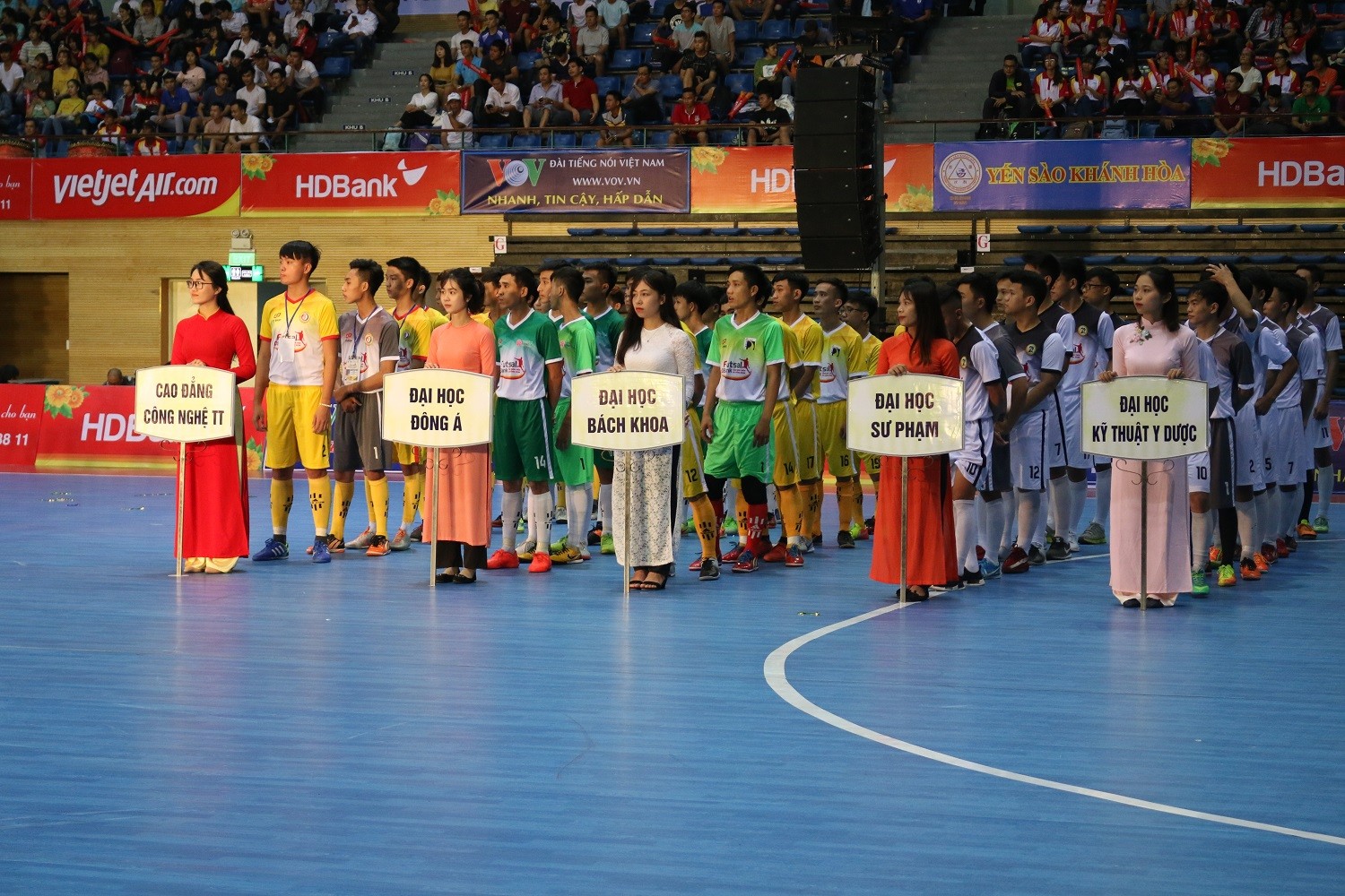 Khai mạc giải Futsal VĐQG 2018: Làn gió mới từ sinh viên Đà Nẵng (Hình 2).