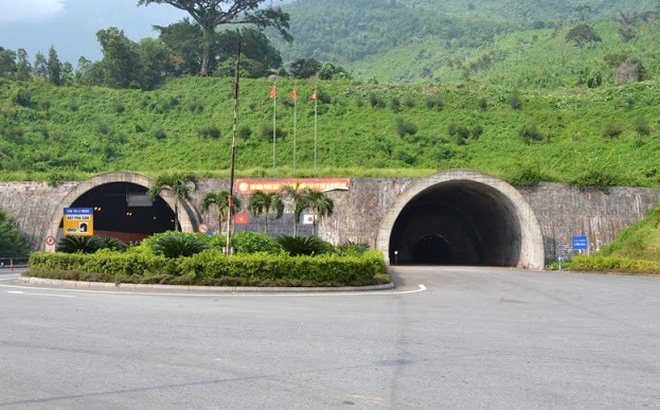 Tin nhanh - Có hay không những 'chiêu trò' của Đèo Cả trong vụ hầm Hải Vân sẽ đóng cửa vì thiếu tiền điện?!