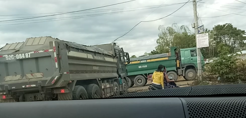 Môi trường - Điểm tập kết cát trái phép ngang nhiên tồn tại, TP.Đà Nẵng 'than' lực lượng mỏng?