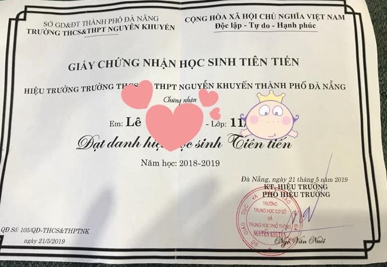 Giáo dục - Giấy khen trường Nguyễn Khuyến bị chê sơ sài: Hiệu trưởng trường nói gì?