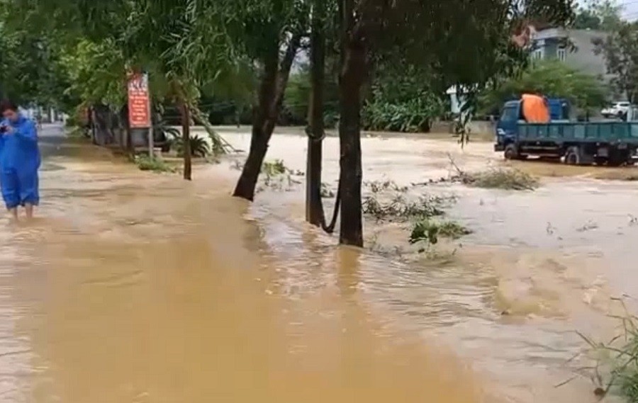 Tin nhanh - TP. Đà Nẵng: Ứng phó với mưa lũ, chủ động thông tin cho người dân