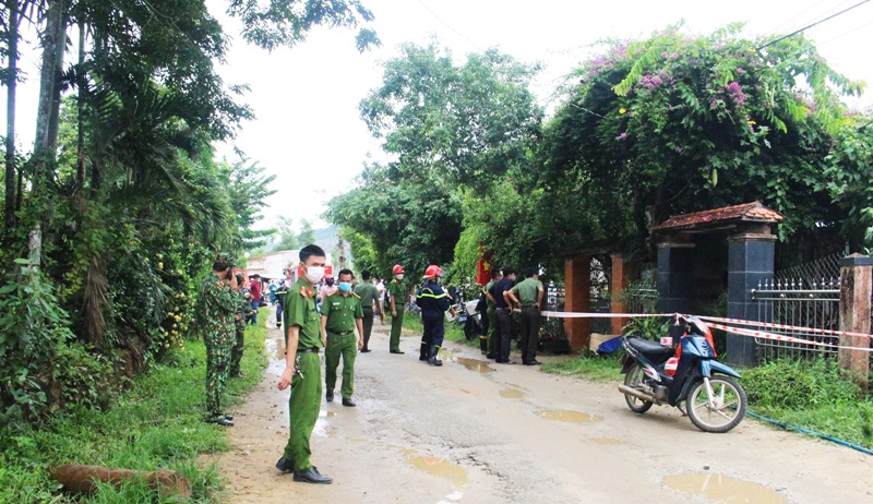 An ninh - Hình sự - Vụ nổ sập nhà khiến 2 vợ chồng tử vong: Tìm thấy vật dụng nghi vấn (Hình 2).