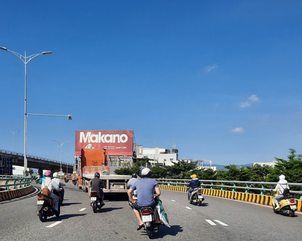 Sự kiện - Tp.Đà Nẵng: Nhịp sống hối hả trở lại sau nhiều ngày giãn cách xã hội (Hình 4).