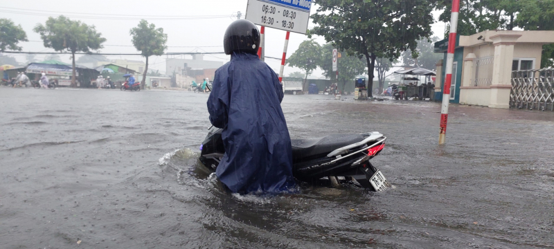 Dân sinh - Tp.Đà Nẵng lại ngập nặng sau cơn mưa lớn (Hình 7).