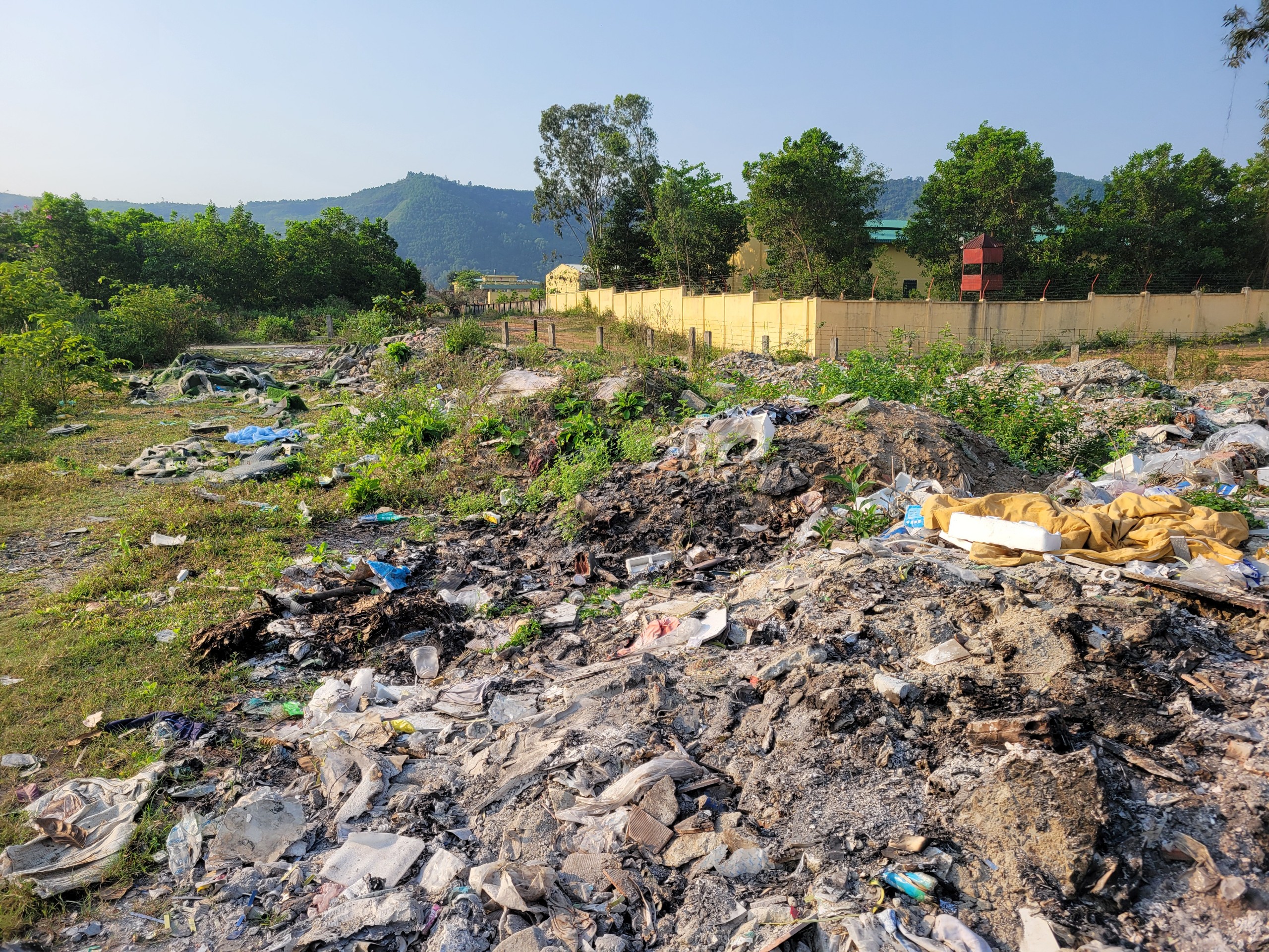 Môi trường - Đà Nẵng: Xử lý tình trạng rác thải, nhà xưởng trên đất nông nghiệp (Hình 6).