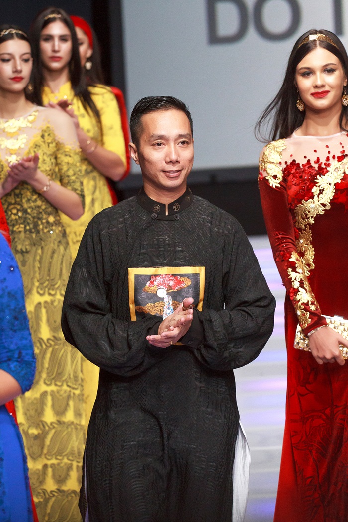 Giải trí - Khai mạc New York Couture Fashion Week, NTK Việt tạo tiếng vang lớn (Hình 5).