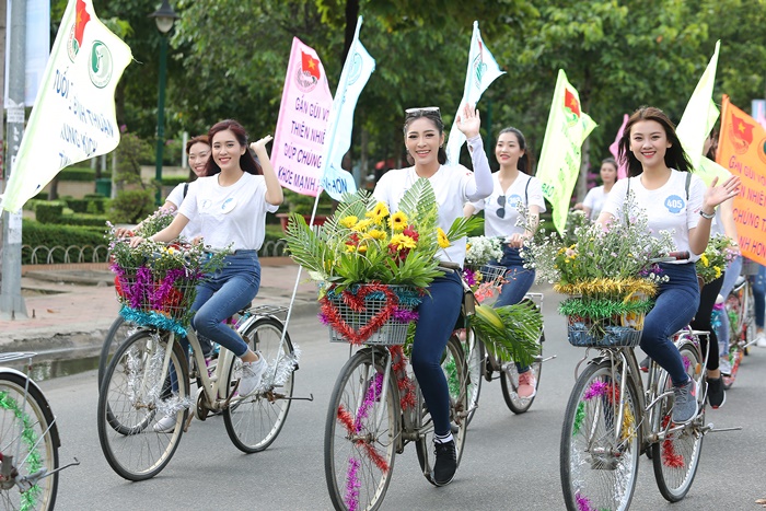 Giải tr&iacute; - Người đẹp Hoa hậu Đại dương diễu h&agrave;nh k&ecirc;u gọi bảo vệ m&ocirc;i trường (H&igrave;nh 3).
