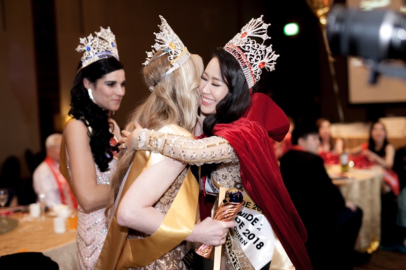 Dương Thuỳ Linh đăng quang Mrs Worldwide 2018 (Hình 3).