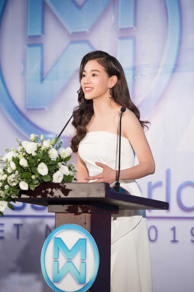 Giải trí -  Miss World Việt Nam: Chẳng vinh quang nào dễ dàng