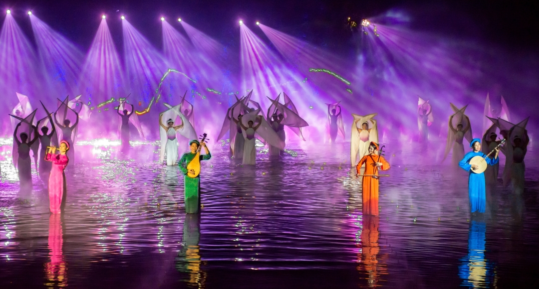 Giải tr&iacute; - Đạo diễn Ho&agrave;ng Nhật Nam: Kh&ocirc;ng phải thứ g&igrave; cũng c&acirc;n đo đong đếm bằng tiền (H&igrave;nh 2).