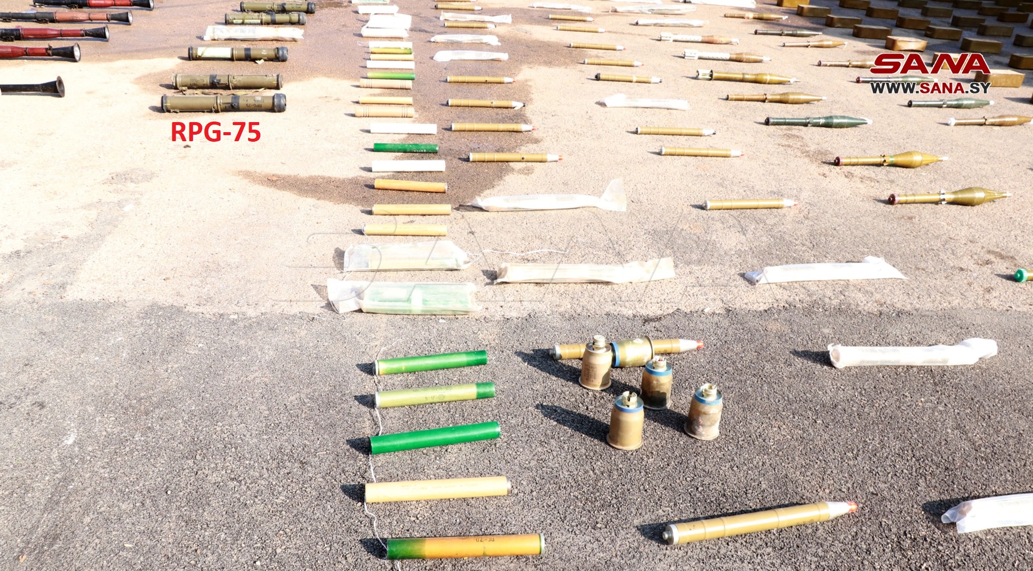 Thế giới - Syria: Phát hiện kho vũ khí, lộ loại súng phóng lựu gây choáng