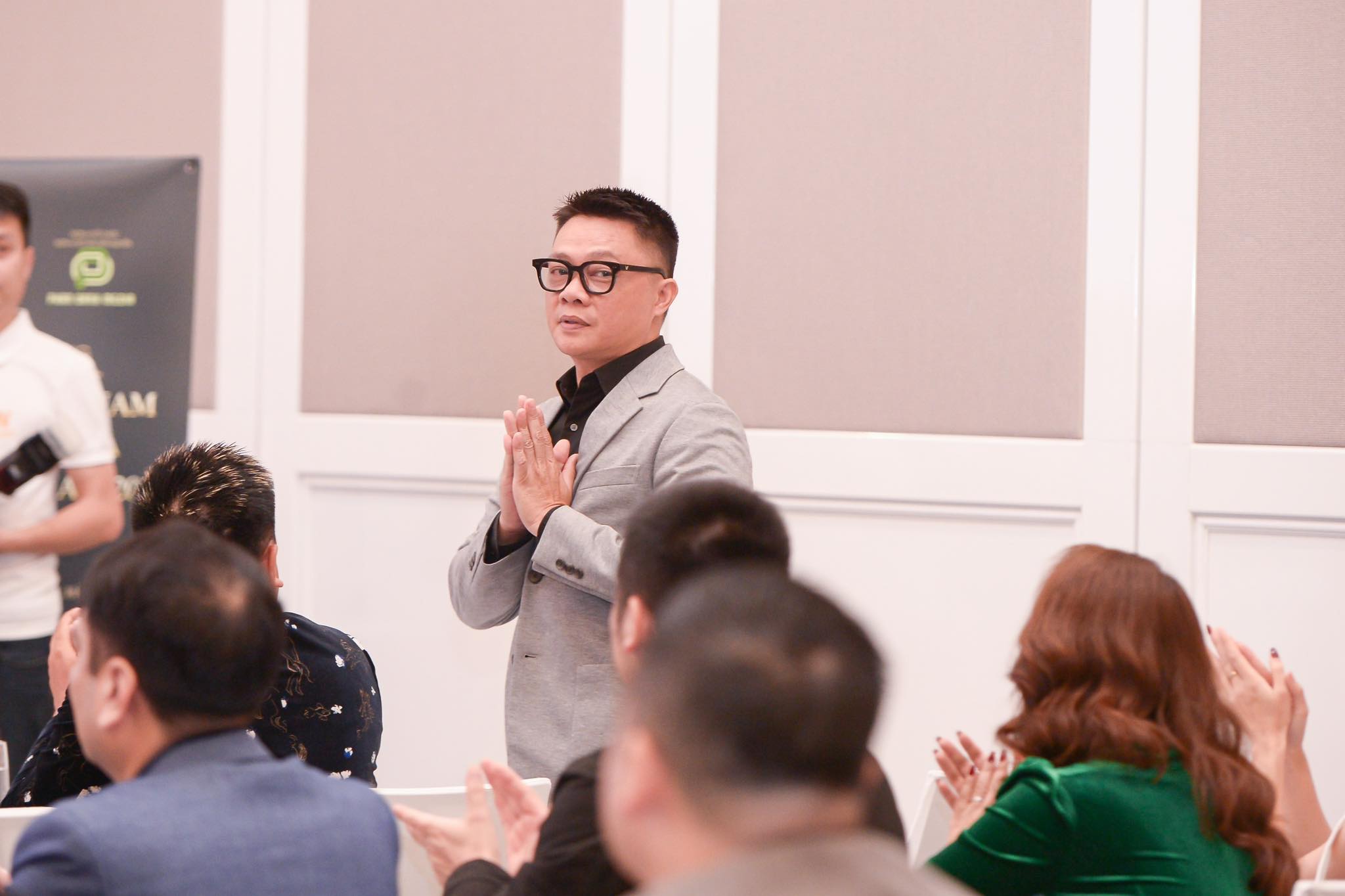 Văn ho&aacute; - Hoa hậu Kim Oanh: Kh&ocirc;ng c&oacute; phụ nữ xấu chỉ c&oacute; phụ nữ kh&ocirc;ng biết l&agrave;m đẹp (H&igrave;nh 3).