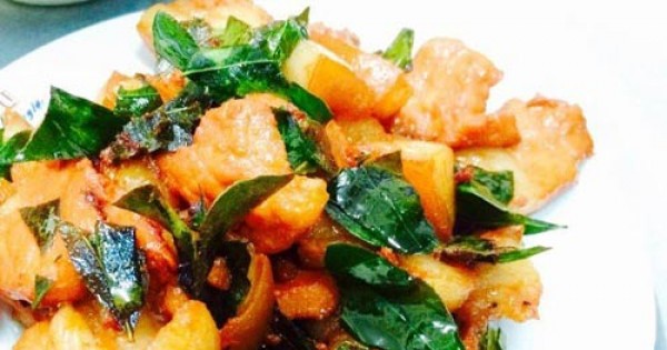 Gia đình - Món ngon cuối tuần: Ngon miệng với món thịt lợn mán xào lá móc mật (Hình 2).