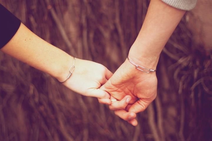 Tâm sự - Anh đã nắm tay bao nhiêu cô gái?