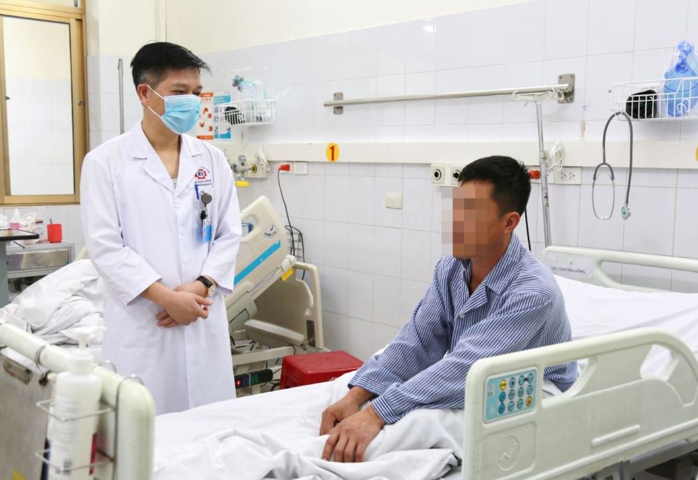 Đời sống - Quảng Ninh: Ăn so biển, người đàn ông bị ngộ độc ngừng thở