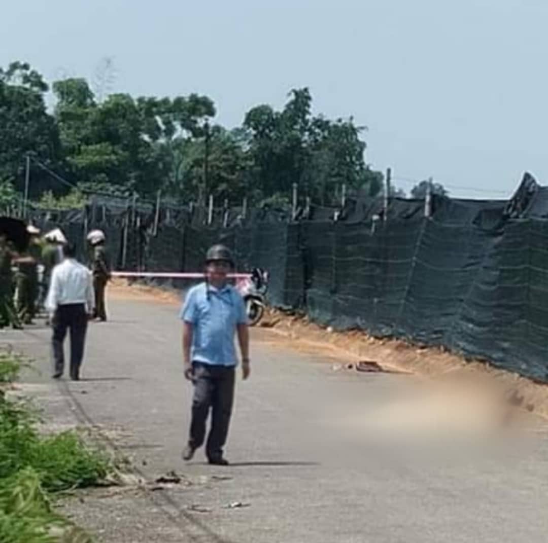 An ninh - Hình sự - Lào Cai: Hiện trường cô giáo cấp 2 tử vong với nhiều vết chém khi đi dạy về