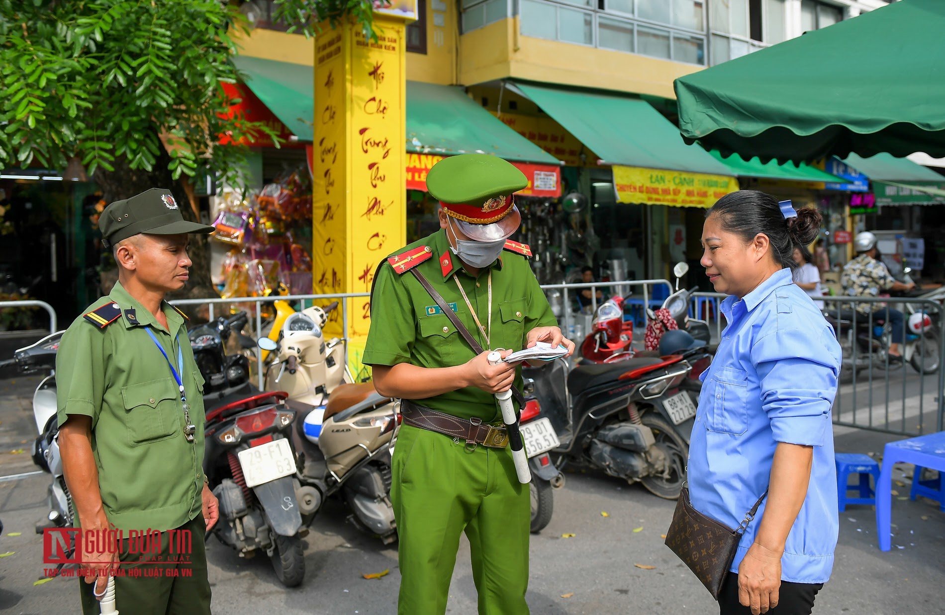 Tin nhanh - Rủ nhau “hét giá” gửi xe cận kề Tết Trung thu (Hình 2).