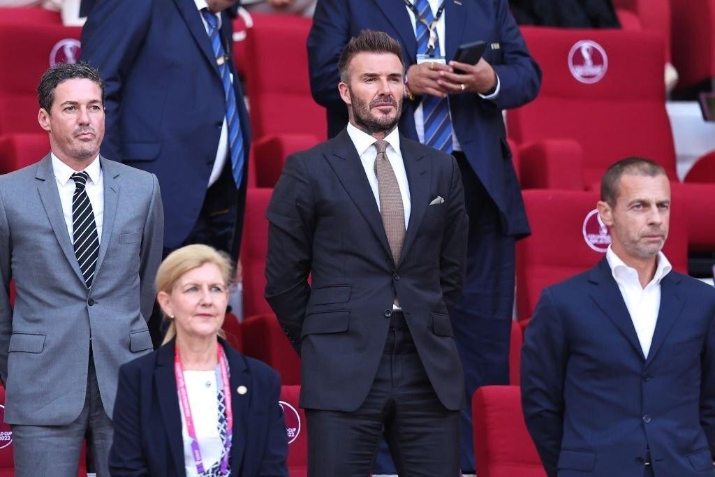 Thể thao - Đại sứ World Cup 2022 David Beckham lịch lãm trên khán đài xem trận Anh và Iran (Hình 4).