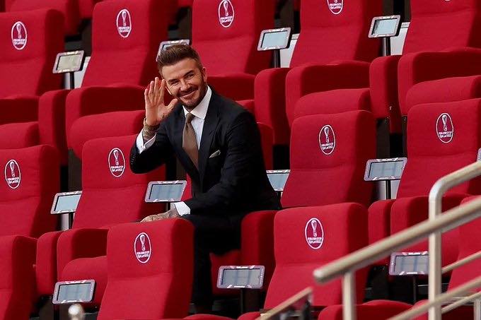 Thể thao - Đại sứ World Cup 2022 David Beckham lịch lãm trên khán đài xem trận Anh và Iran (Hình 2).