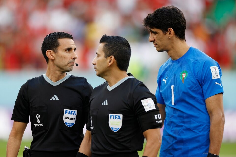 Thể thao - Thủ môn số 1 của Maroc đột ngột biến mất trước giờ bóng lăn khi gặp Bỉ