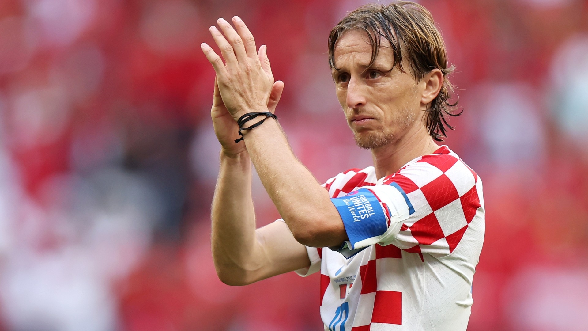 Thể thao - Luka Modric từ cậu bé chăn dê trở thành huyền thoại bóng đá Croatia (Hình 3).