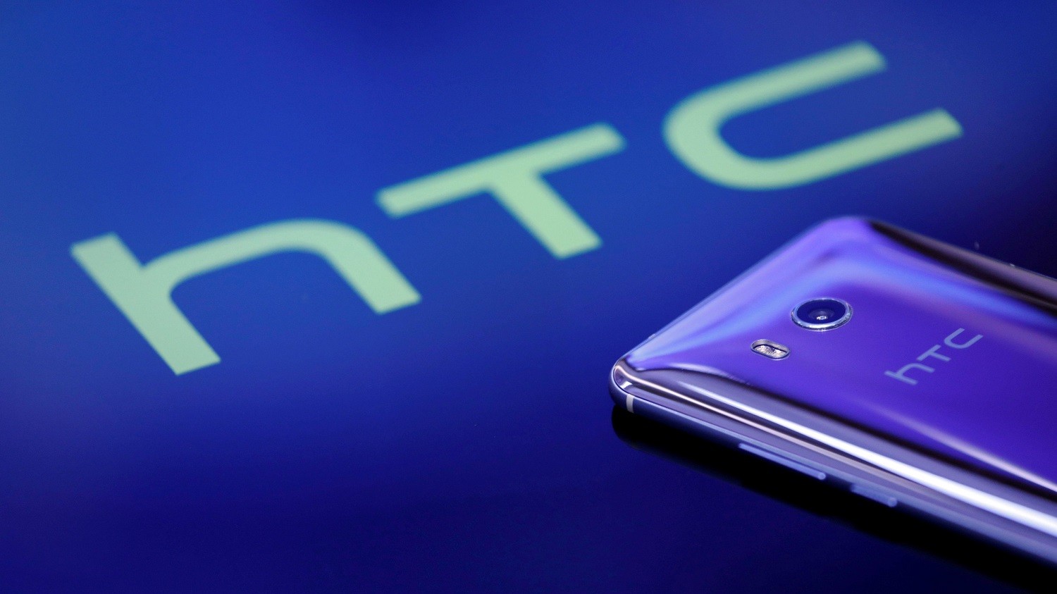 Công nghệ - HTC 'bán mình' cho Google với giá 1,1 tỷ USD