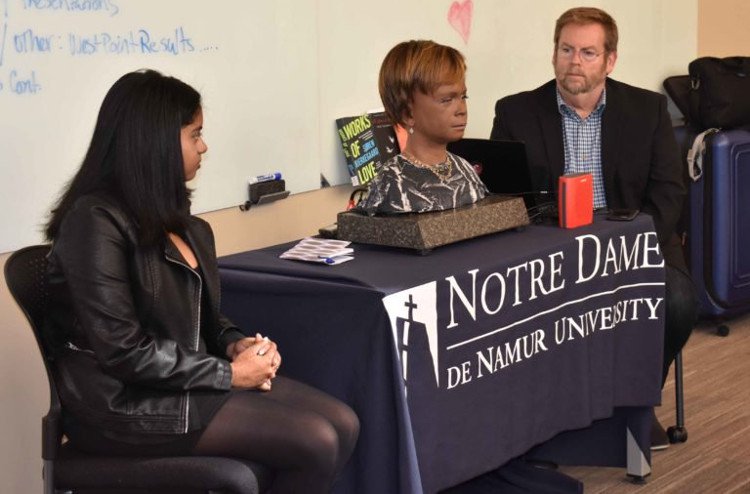 C&ocirc;ng nghệ - Robot đầu ti&ecirc;n tr&ecirc;n thế giới tốt nghiệp đại học của con người