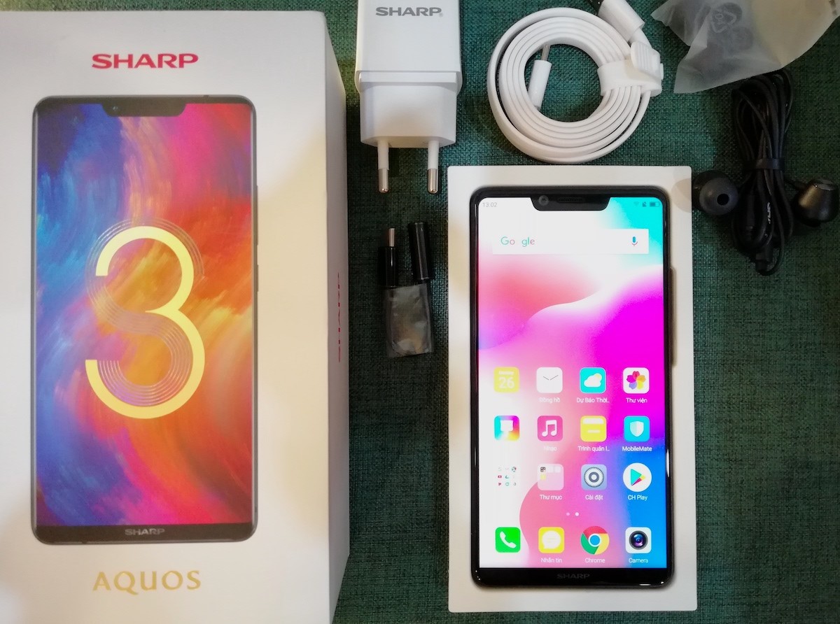 Trên tay Sharp Aquos S3, smartphone 'tai thỏ' sắp ra mắt tại Việt Nam (Hình 2).