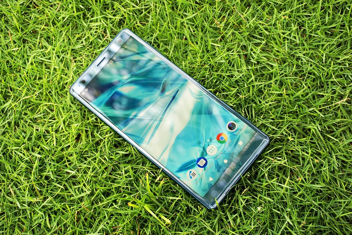 Trên tay 'siêu phẩm' Xperia XZ2, giá 19.990.000 đồng