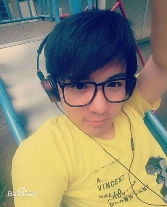 Ng&ocirc;i sao - Cuộc sống của &ldquo;cậu b&eacute; Tam Mao&rdquo; Mạnh Tr&iacute; Si&ecirc;u sau vai diễn ấn tượng c&aacute;ch đ&acirc;y 22 năm  (H&igrave;nh 3).