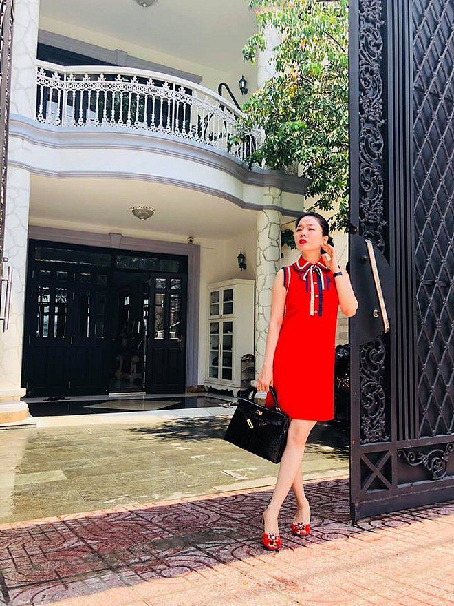 Sự kiện - Tin tức giải trí ấn tượng ngày 3/3: Phạm Hương bất ngờ hé lộ dự định quan trọng sau công khai đính hôn (Hình 5).