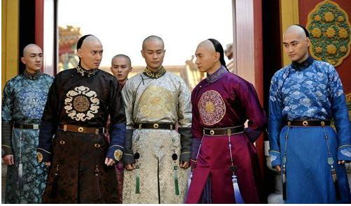 Ngôi sao - Lộc đỉnh ký: Vượt mặt Ngao Bái, Sách Ngạch Đồ mới là 'đệ nhất tội nhân Đại Thanh' (Hình 2).